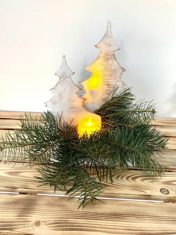 Stroik CHOINKI BIAŁE drewno ŚWIĘTA wys.40cm ozdoba