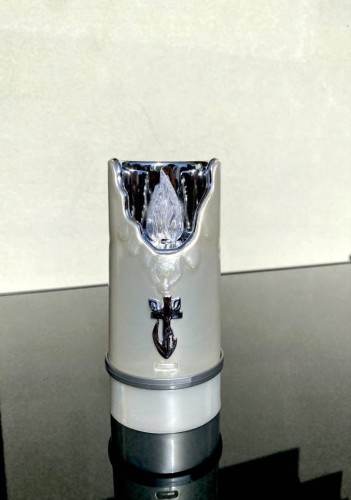 Znicz Świeca duża LED białosrebrna z bateriami