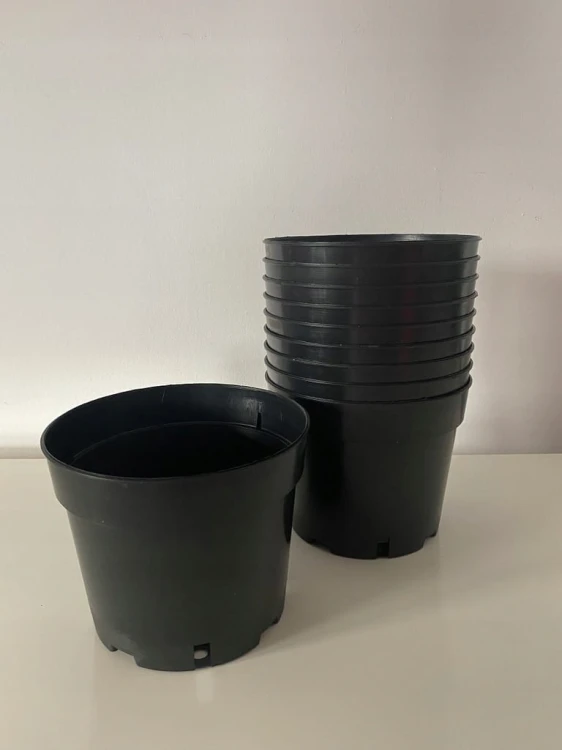Doniczki doniczka 1,9l-2L produkcyjna 10szt!! 17cm