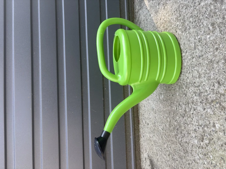 KONEWKA ogrodowa do podlewania kwiatów plastikowa 10L