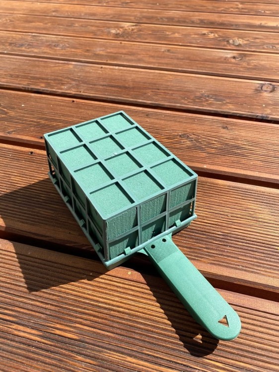 Floret z gąbką florystyczną MOKRA duży 30 sztuk KARTON