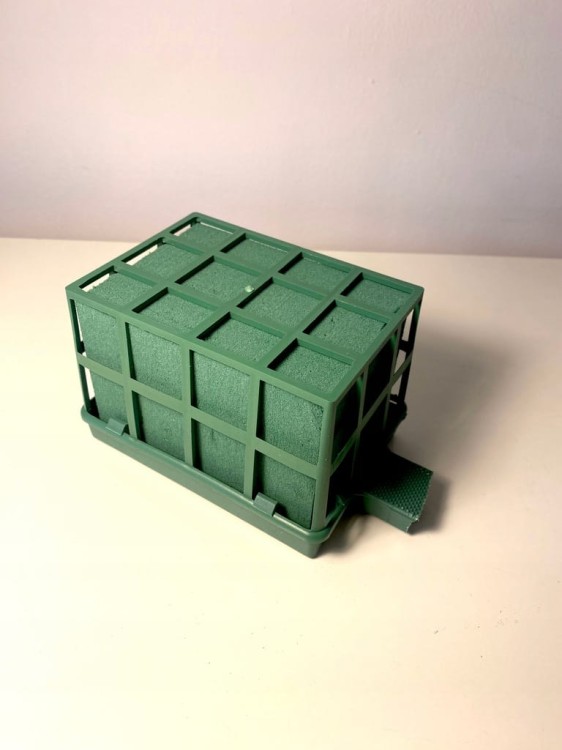 Floret bez rączki GARNET z gąbką florystyczną MOKRY Mały