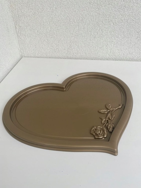 Podstawka pod ZNICZE SERCE 37cm złoto